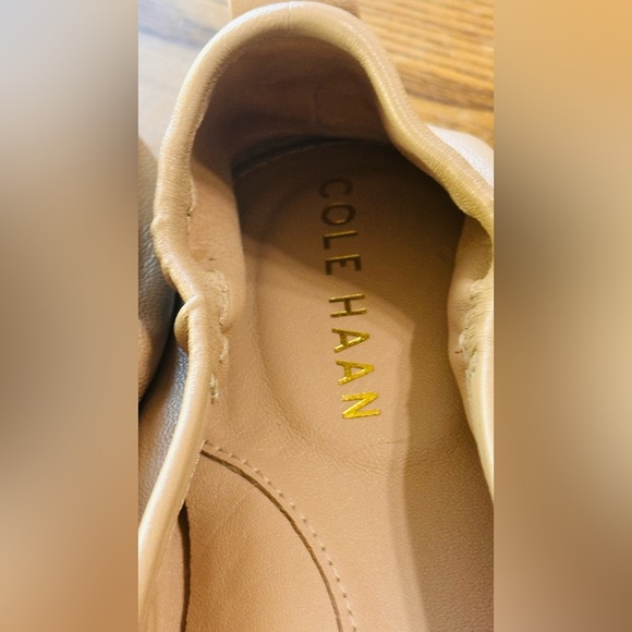 Cole Haan Nude Leather Ballet Flats (shoe17) - Picture 3 of 7